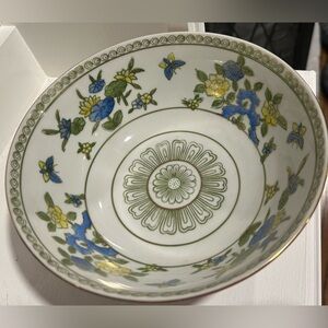 VINTAGE ANDREA by SADEK 8"
Floral Porcelain Bowl